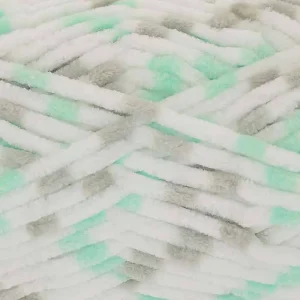 King Cole Yummy Chenille Shade 4743 Key lime Pie